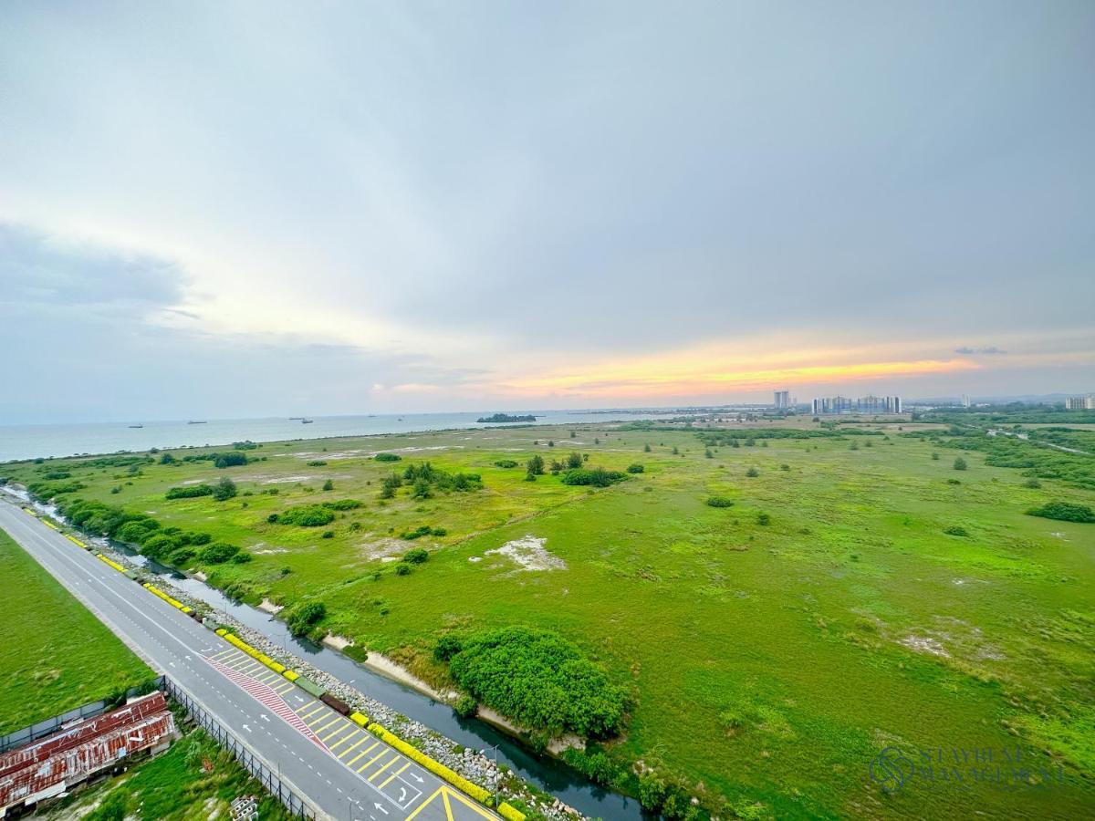 Amber Cove Melaka Sea View By Stayrene Buitenkant foto