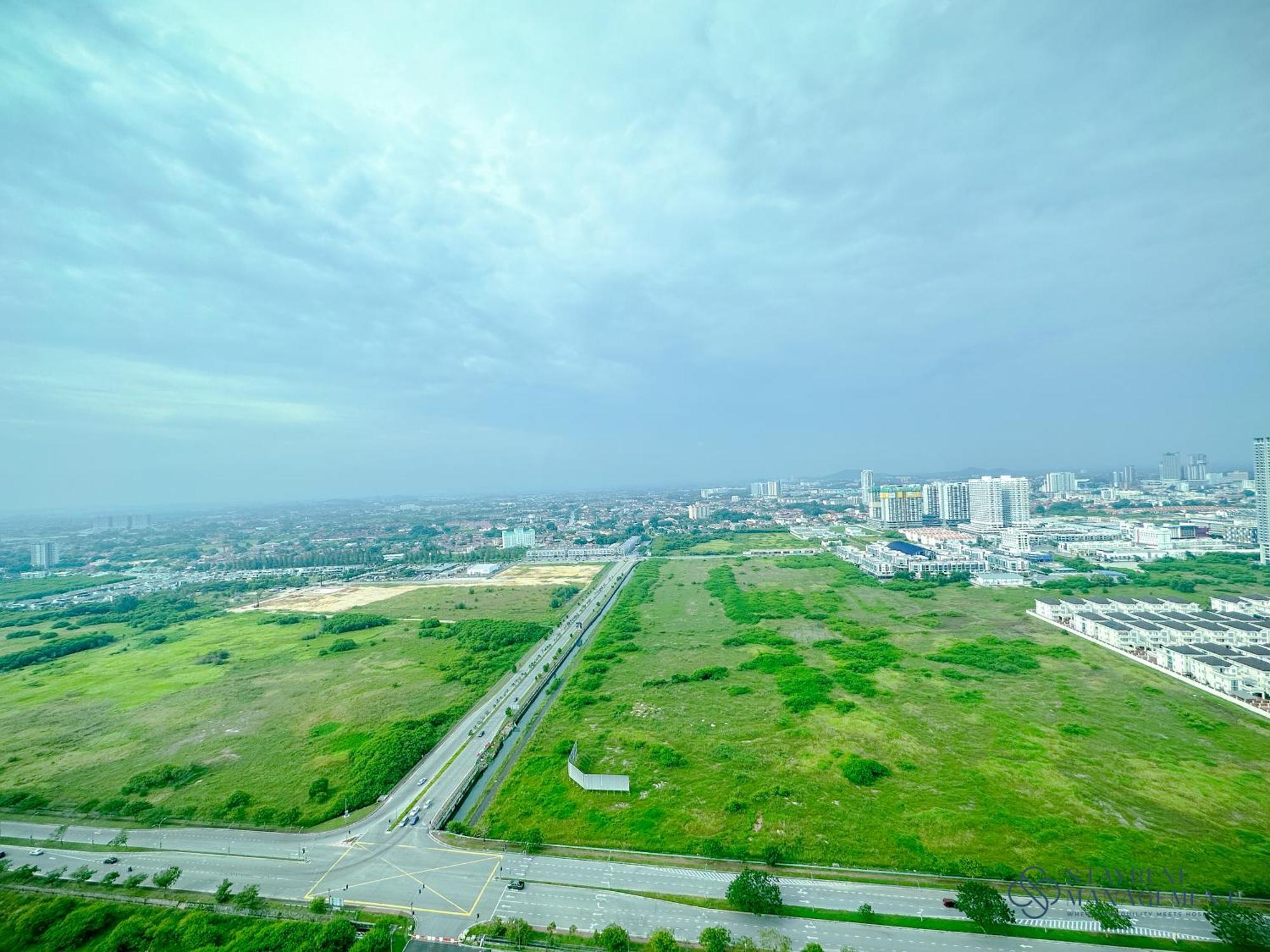 Amber Cove Melaka Sea View By Stayrene Buitenkant foto